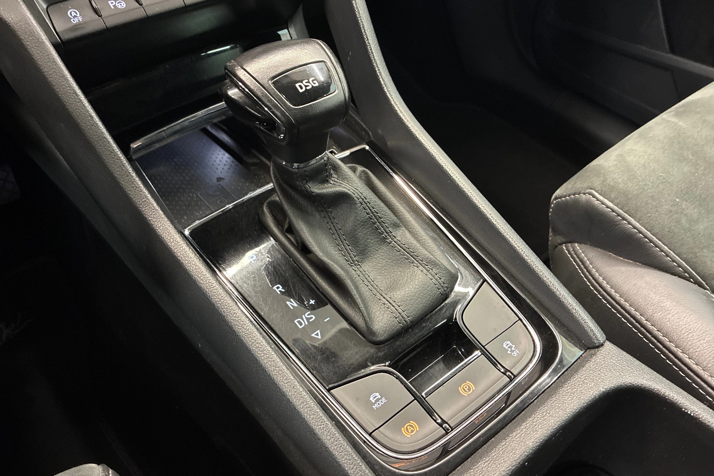 Sininen Skoda KODIAQ 2019 kuva 30.