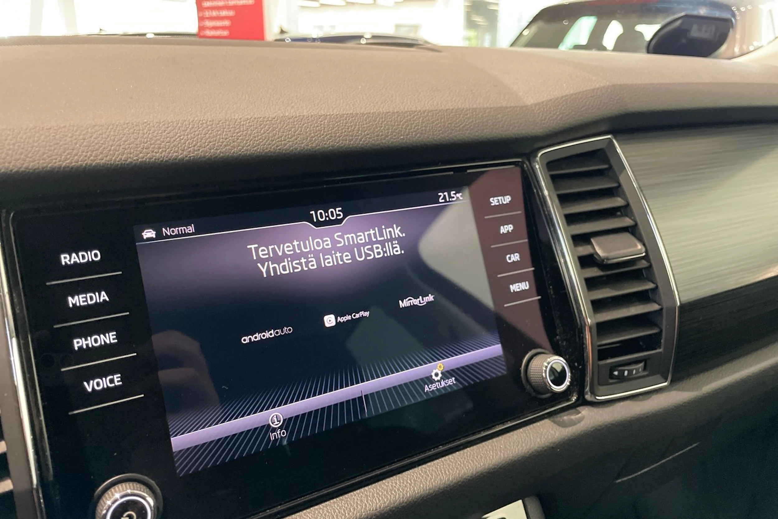 musta Skoda Kodiaq 2019 kuva 13.