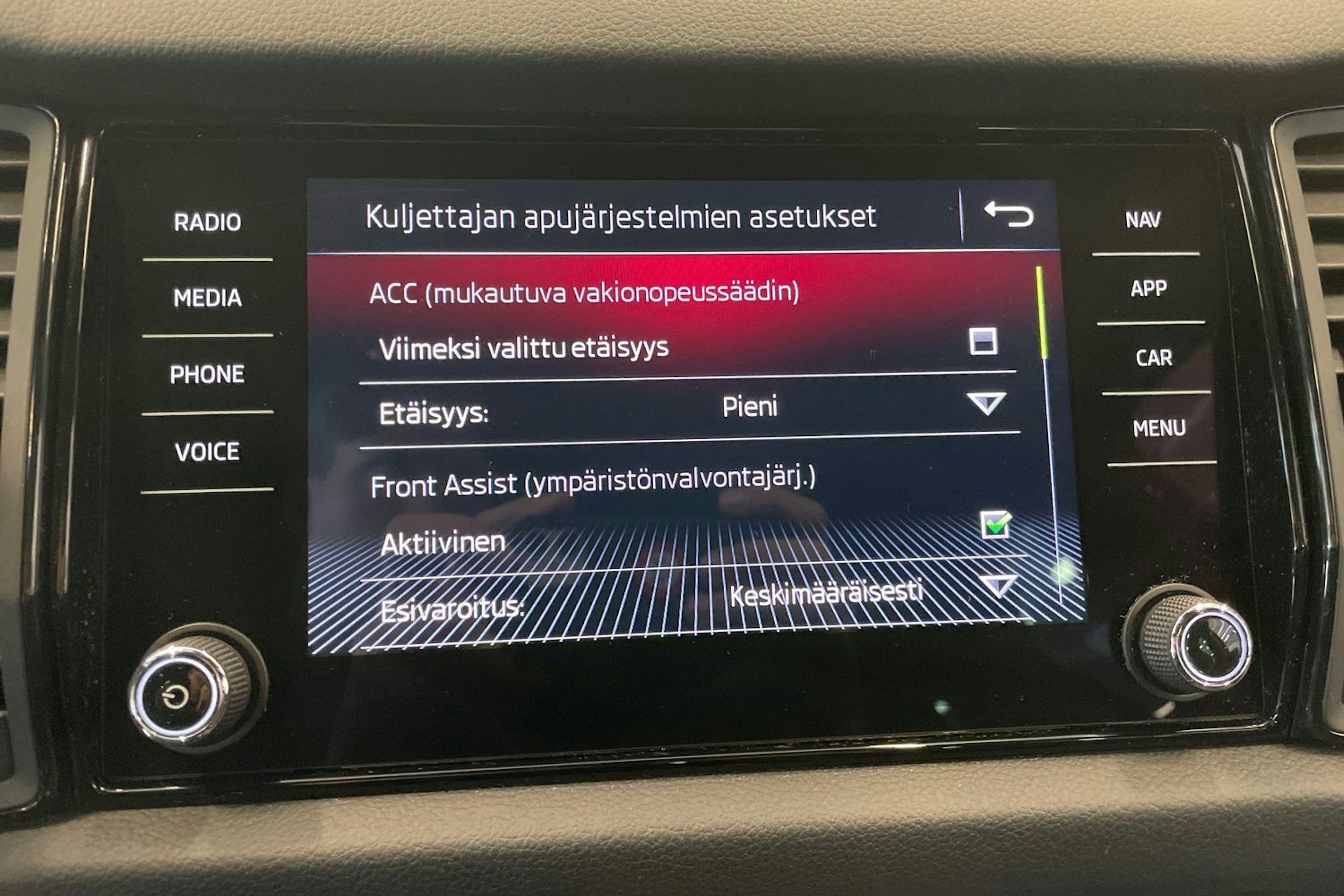 Punainen Skoda KODIAQ 2020 kuva 23.