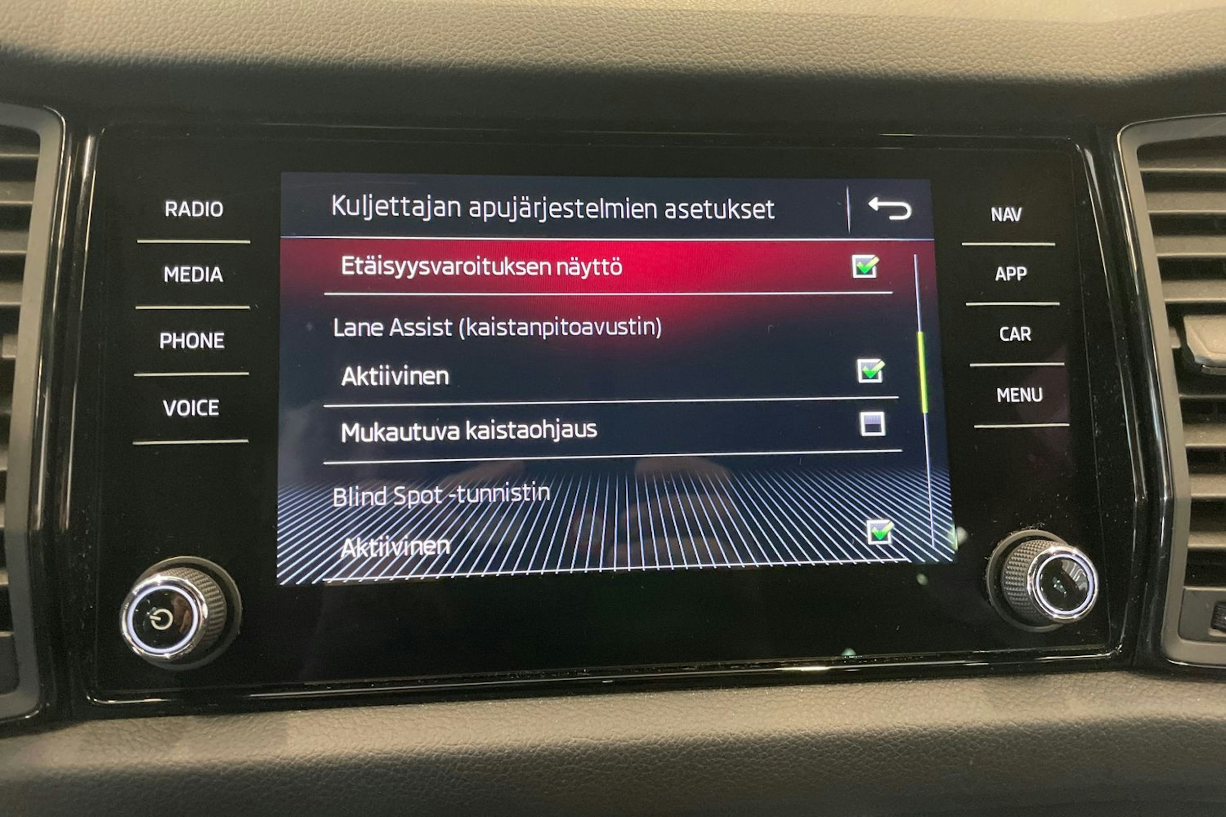 Punainen Skoda KODIAQ 2020 kuva 24.