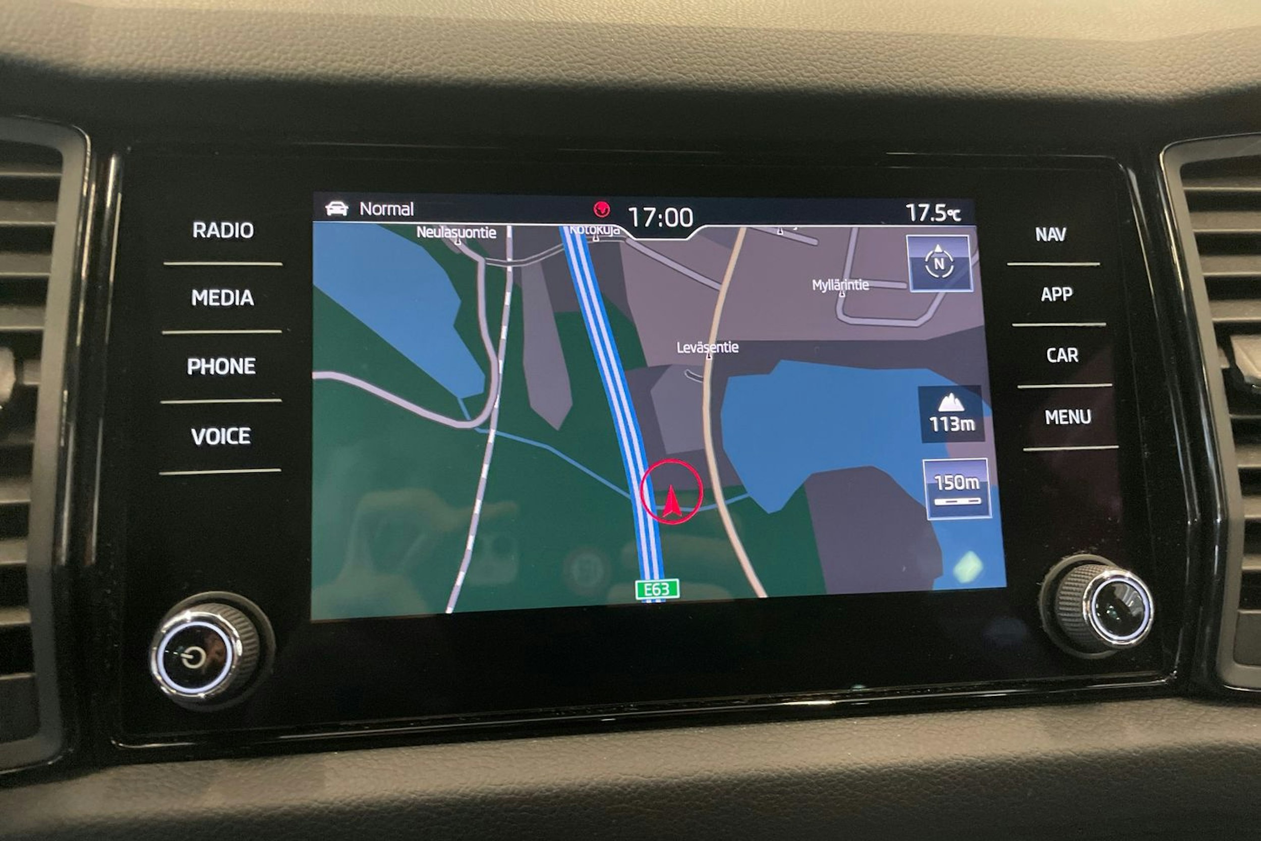 Punainen Skoda KODIAQ 2020 kuva 27.