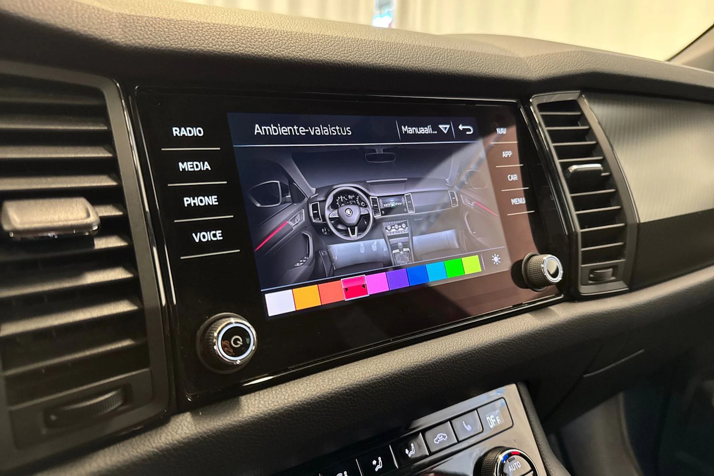 met. punainen Skoda Kodiaq 2020 kuva 31.
