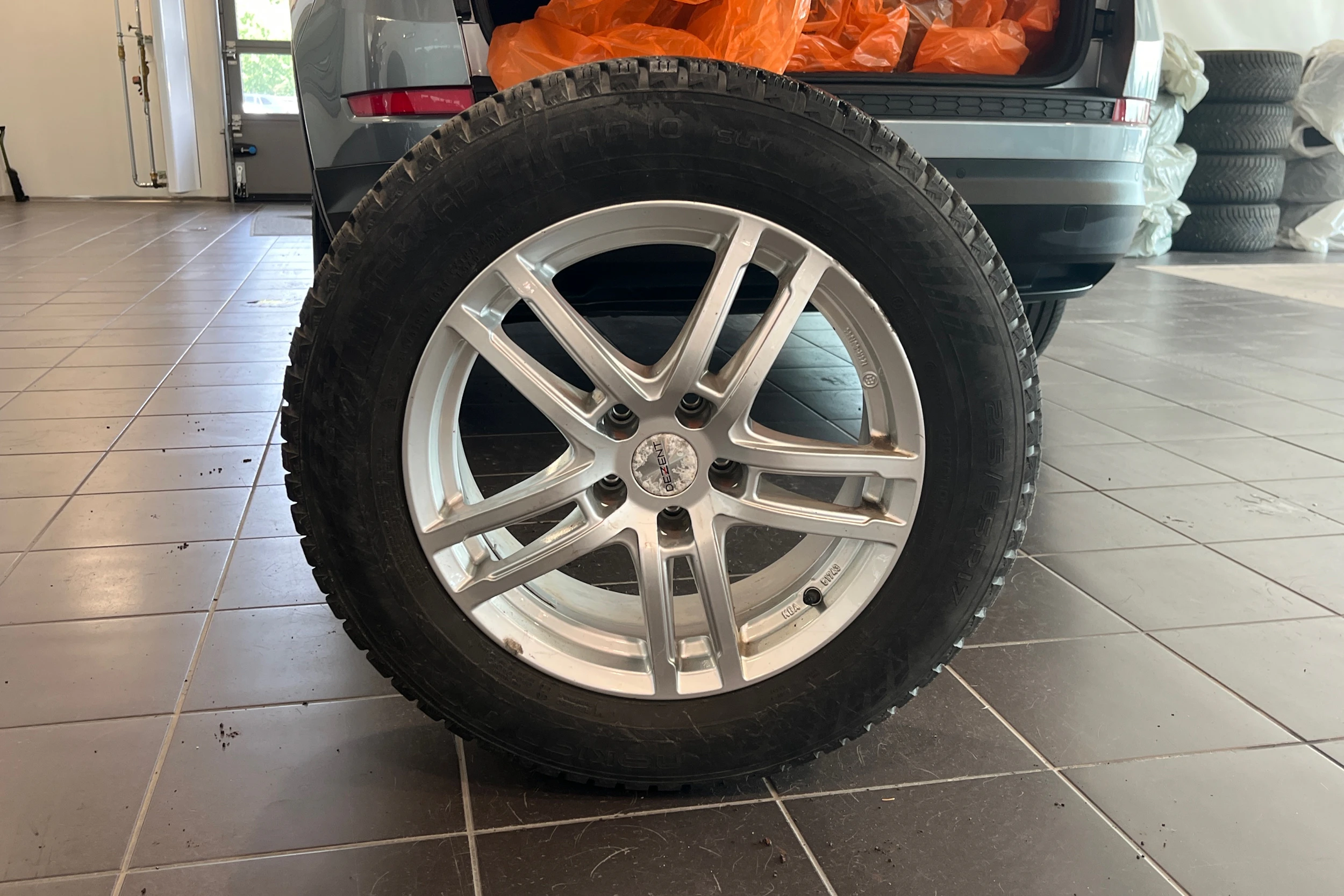 harmaa Skoda Kodiaq 2020 kuva 13.
