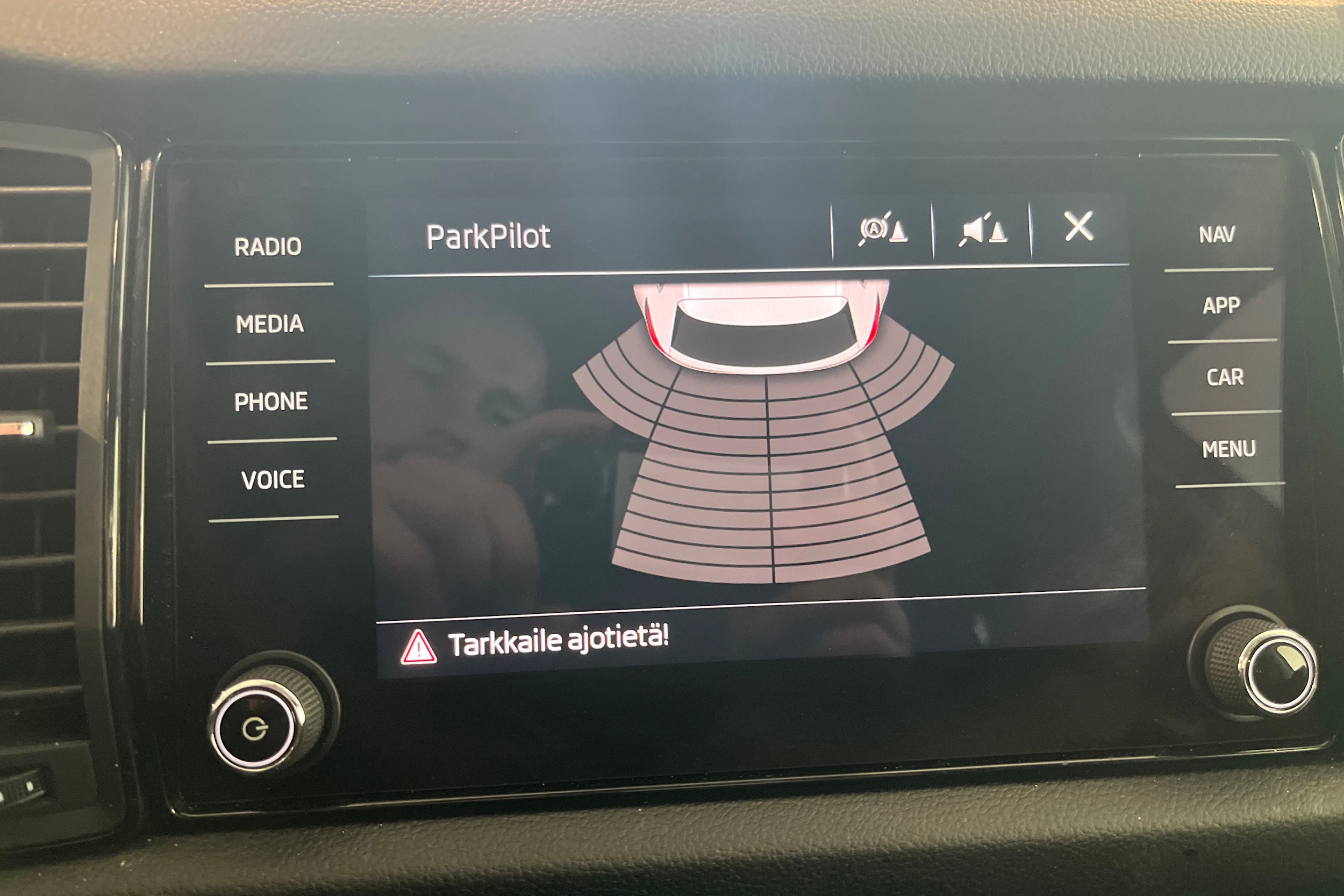 harmaa Skoda Kodiaq 2020 kuva 20.