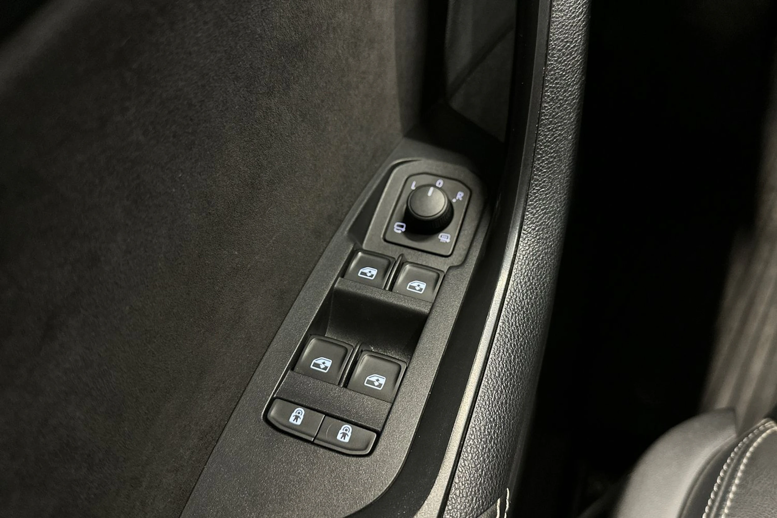 harmaa Skoda Kodiaq 2020 kuva 31.