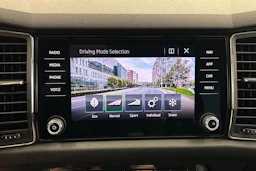 sininen Skoda Kodiaq 2020 kuva 18.