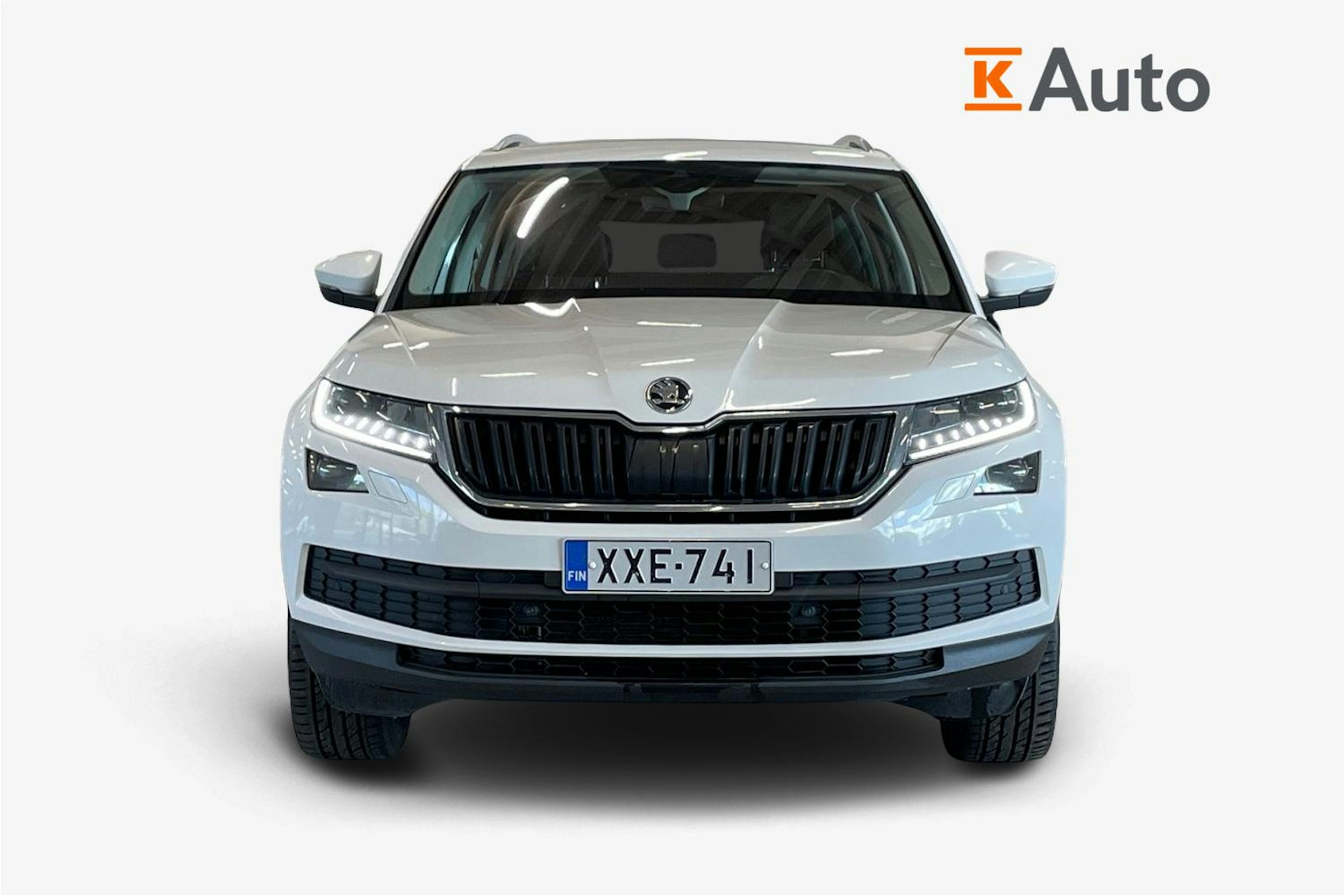 valkoinen Skoda Kodiaq 2020 kuva 5.