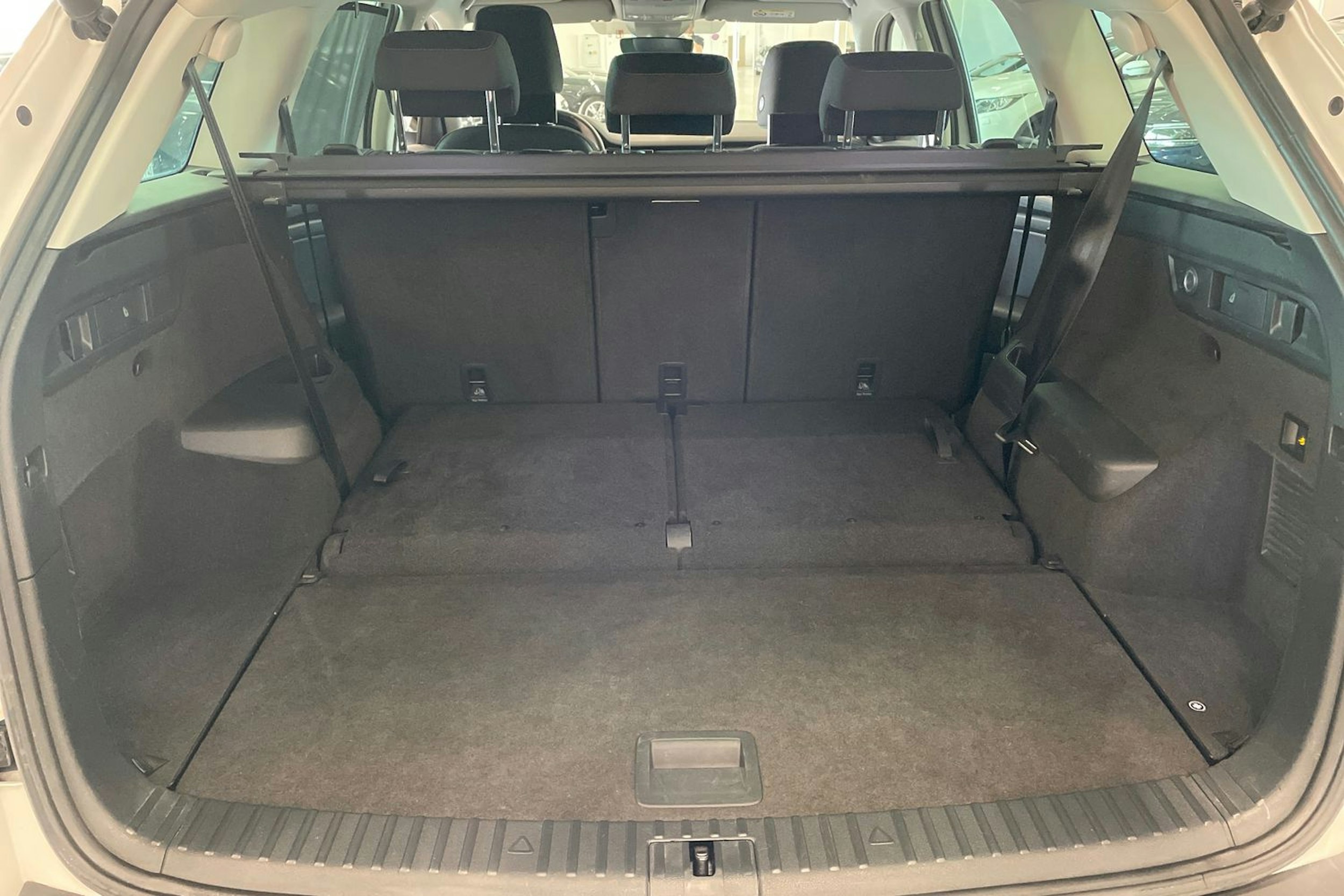 valkoinen Skoda Kodiaq 2020 kuva 14.