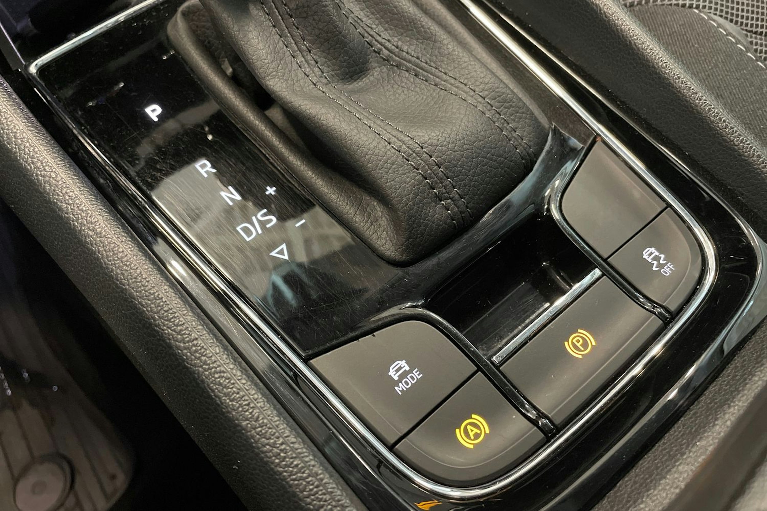 valkoinen Skoda Kodiaq 2020 kuva 19.