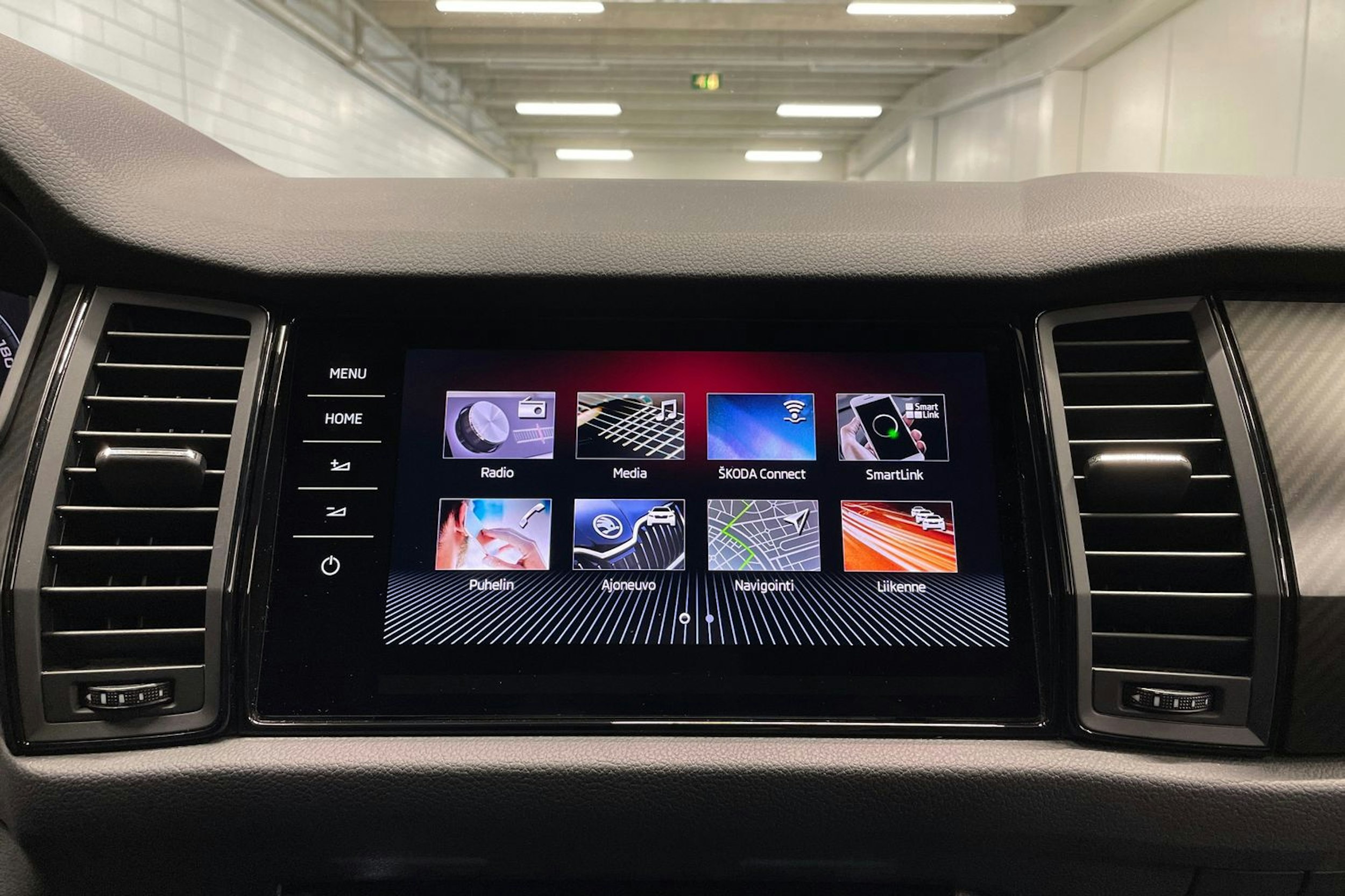 harmaa Skoda Kodiaq 2020 kuva 13.
