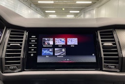 harmaa Skoda Kodiaq 2020 kuva 16.