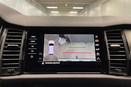 harmaa Skoda Kodiaq 2020 kuva 17.