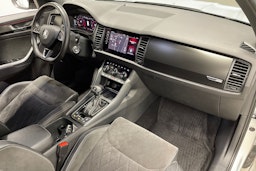 harmaa Skoda Kodiaq 2020 kuva 29.