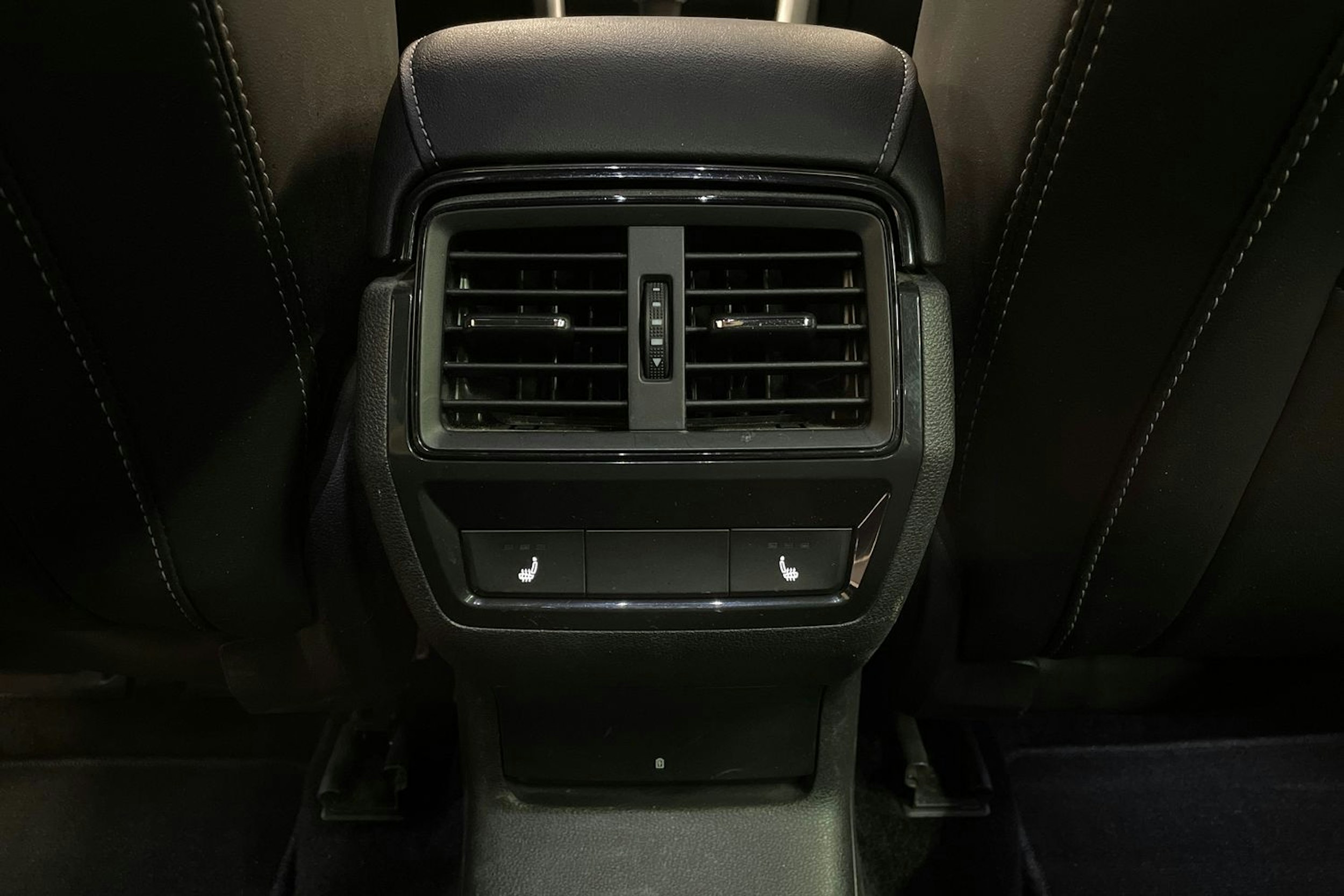 harmaa Skoda Kodiaq 2020 kuva 31.