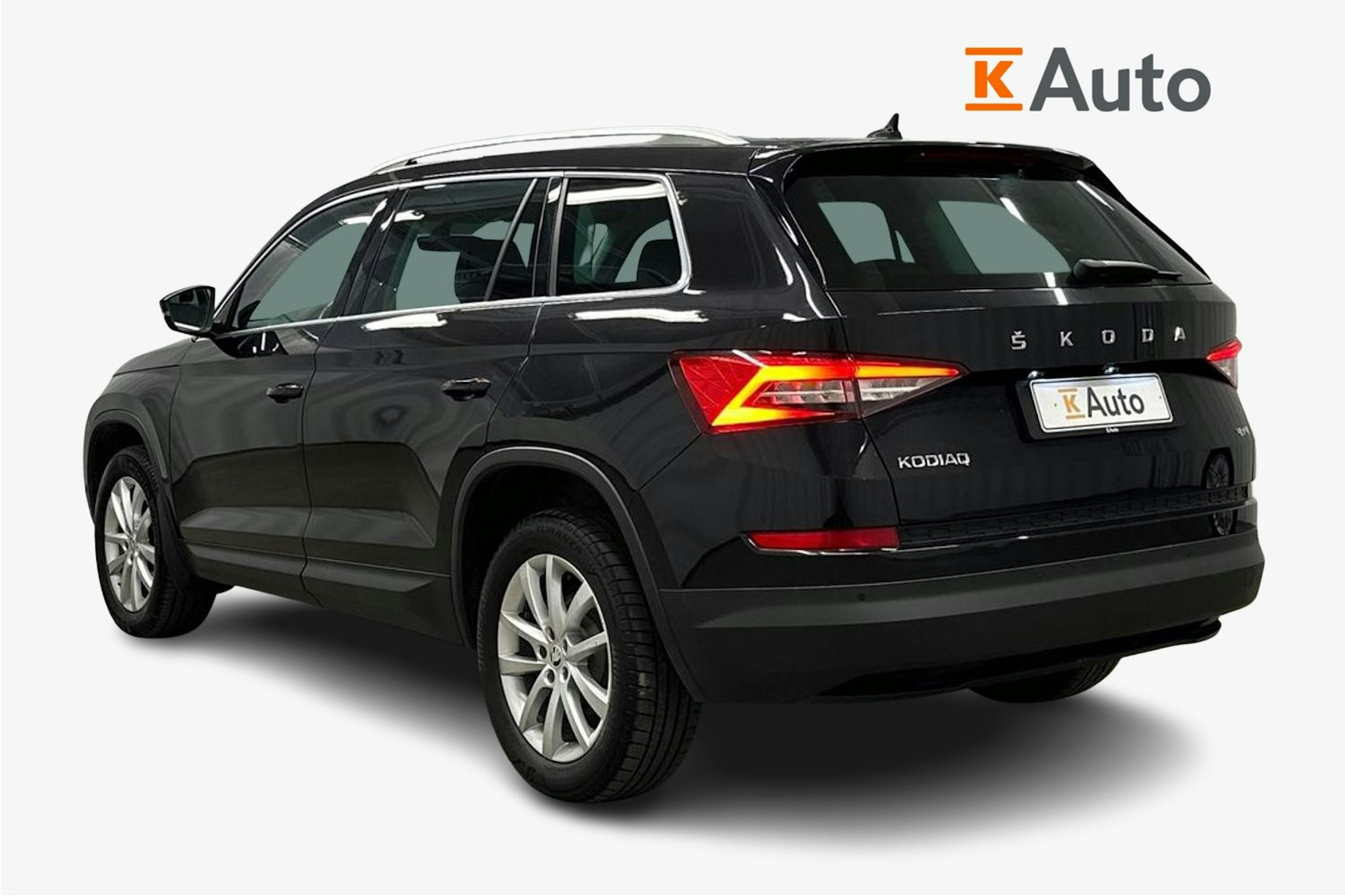 musta Skoda Kodiaq 2021 kuva 2.