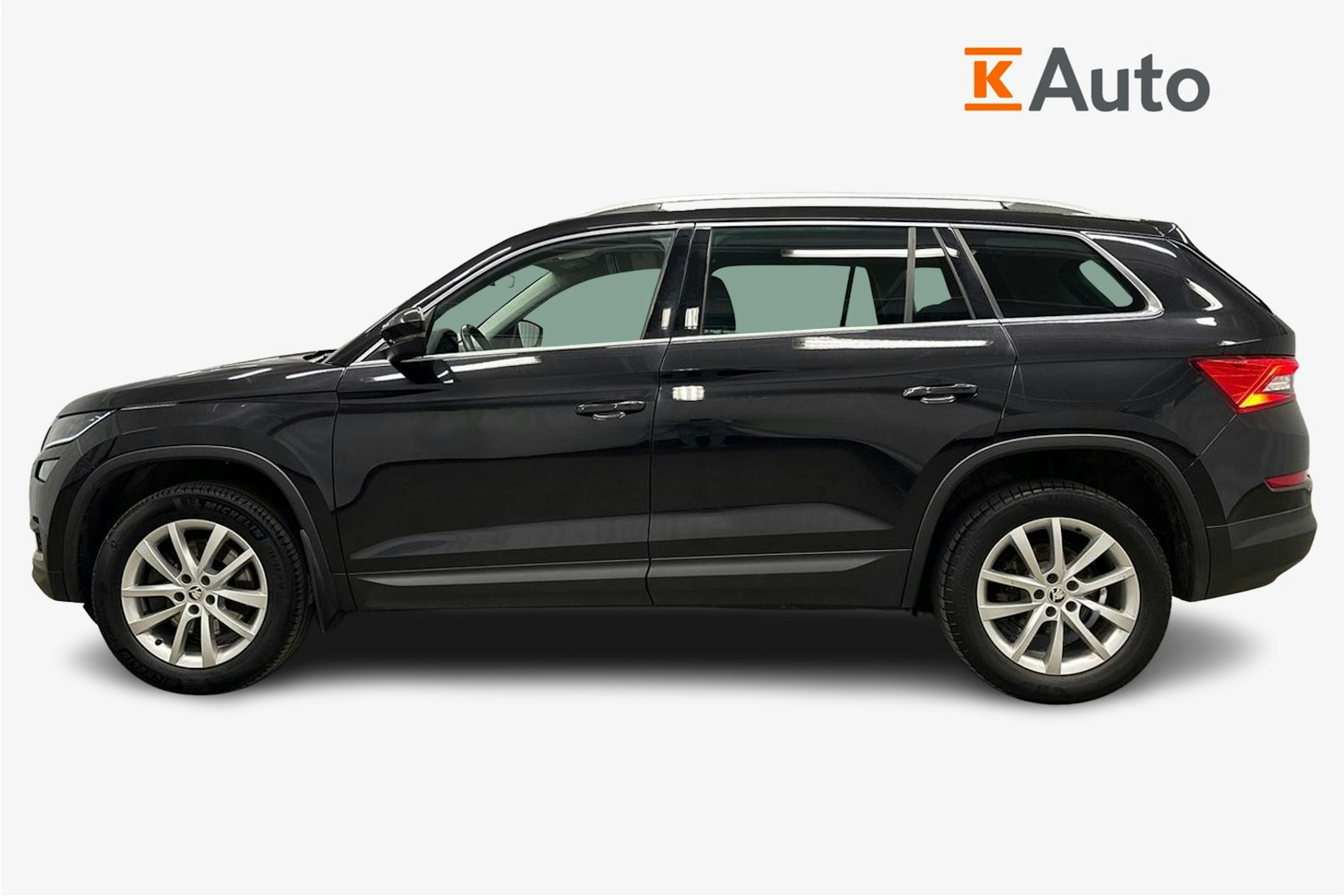 musta Skoda Kodiaq 2021 kuva 5.