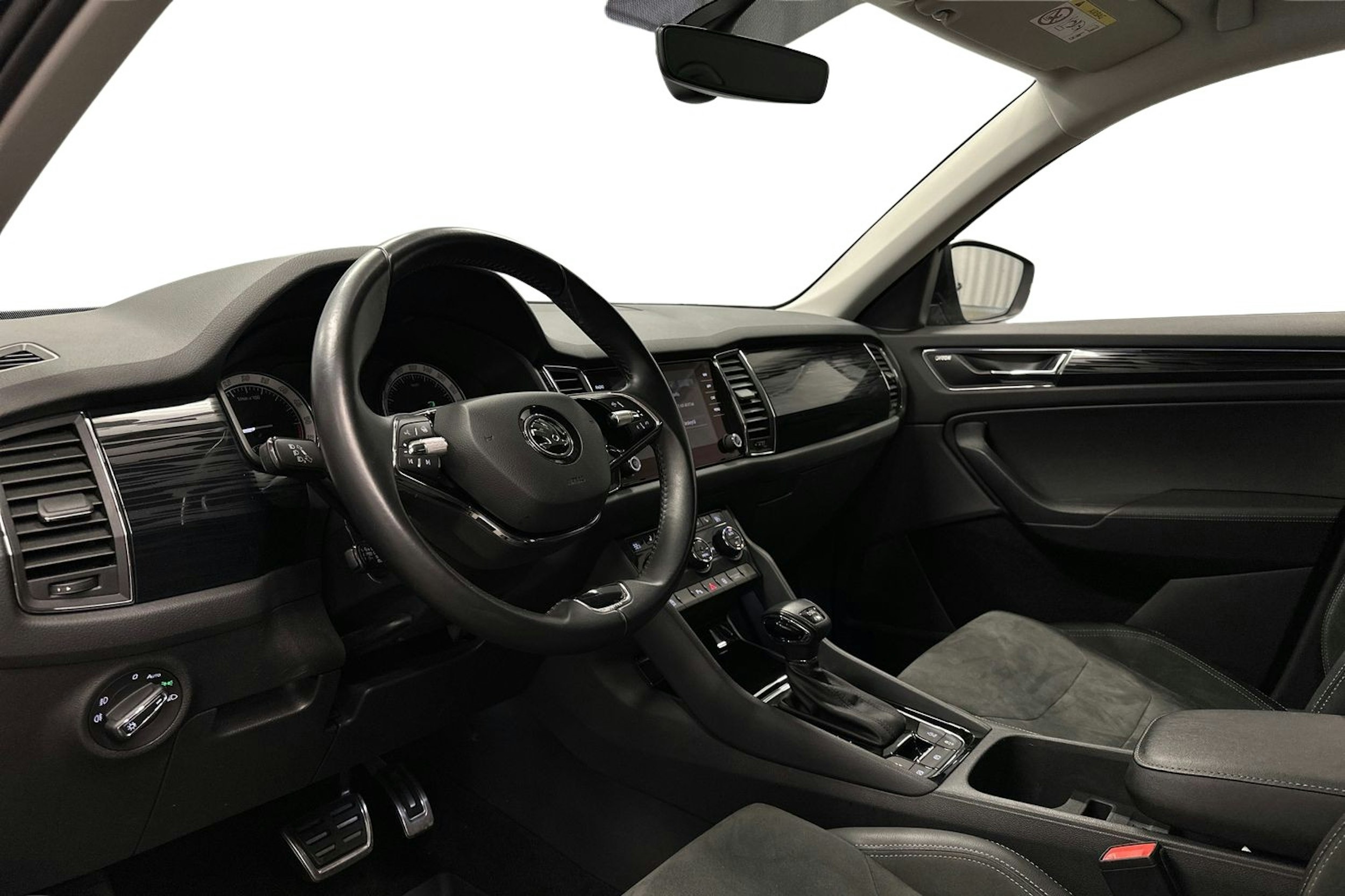 musta Skoda Kodiaq 2021 kuva 6.