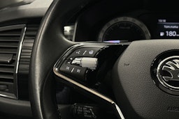 musta Skoda Kodiaq 2021 kuva 17.