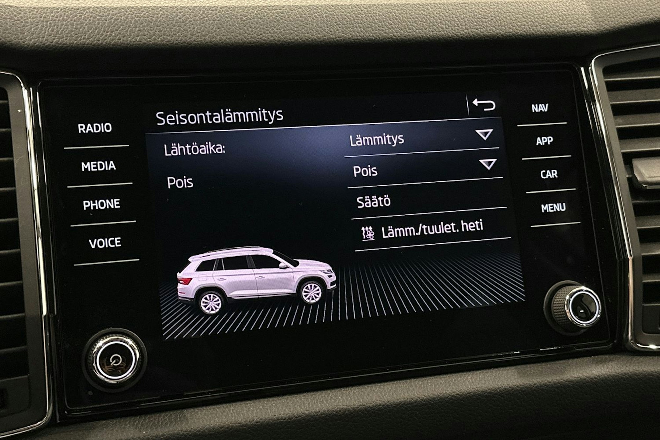 musta Skoda Kodiaq 2021 kuva 24.