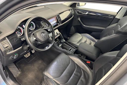 harmaa Skoda Kodiaq 2021 kuva 6.