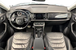 harmaa Skoda Kodiaq 2021 kuva 7.