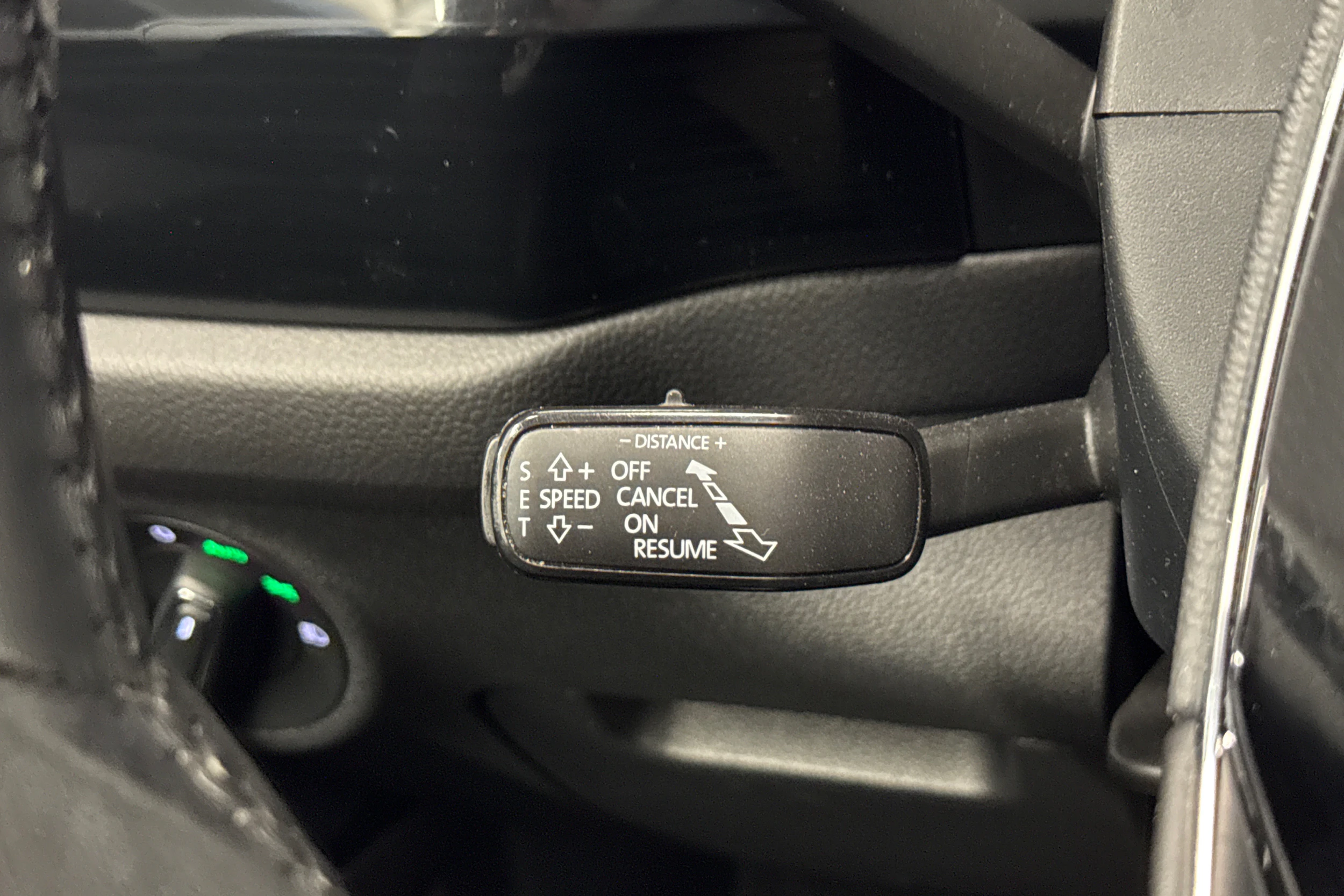 harmaa Skoda Kodiaq 2021 kuva 14.