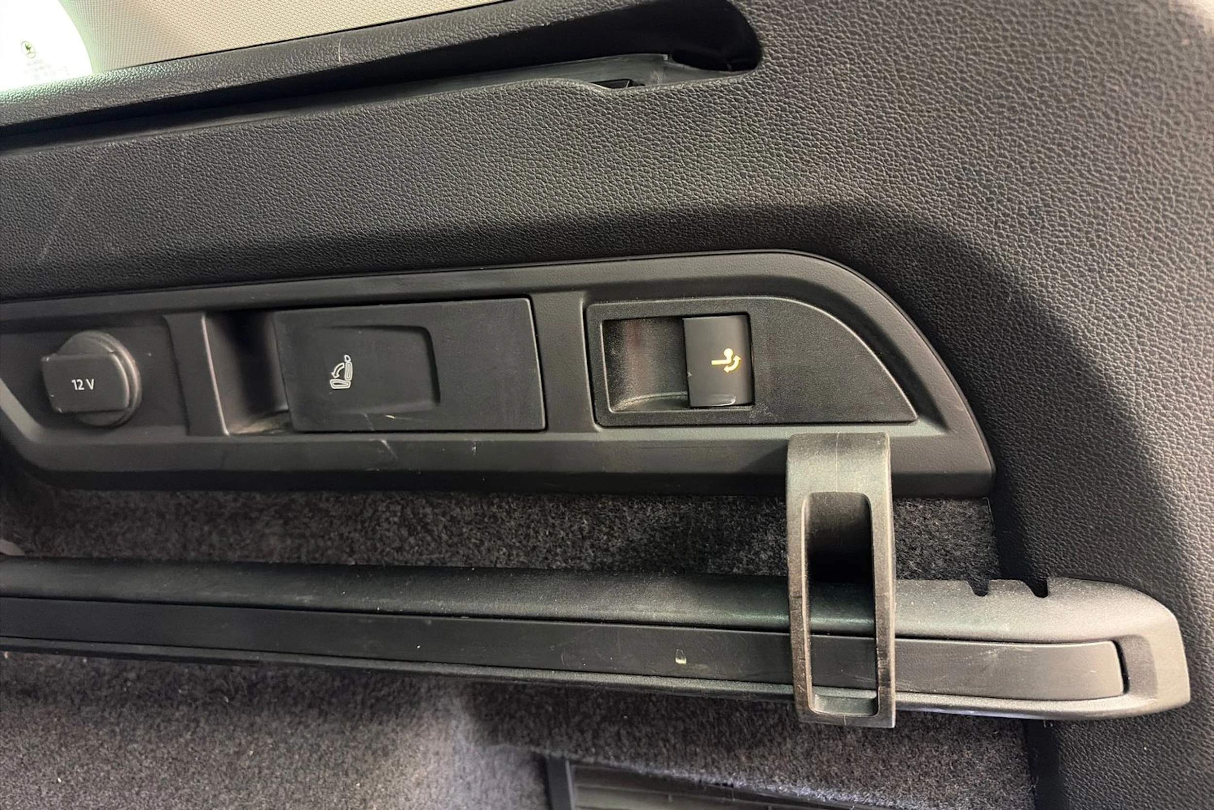 musta Skoda Kodiaq 2021 kuva 14.