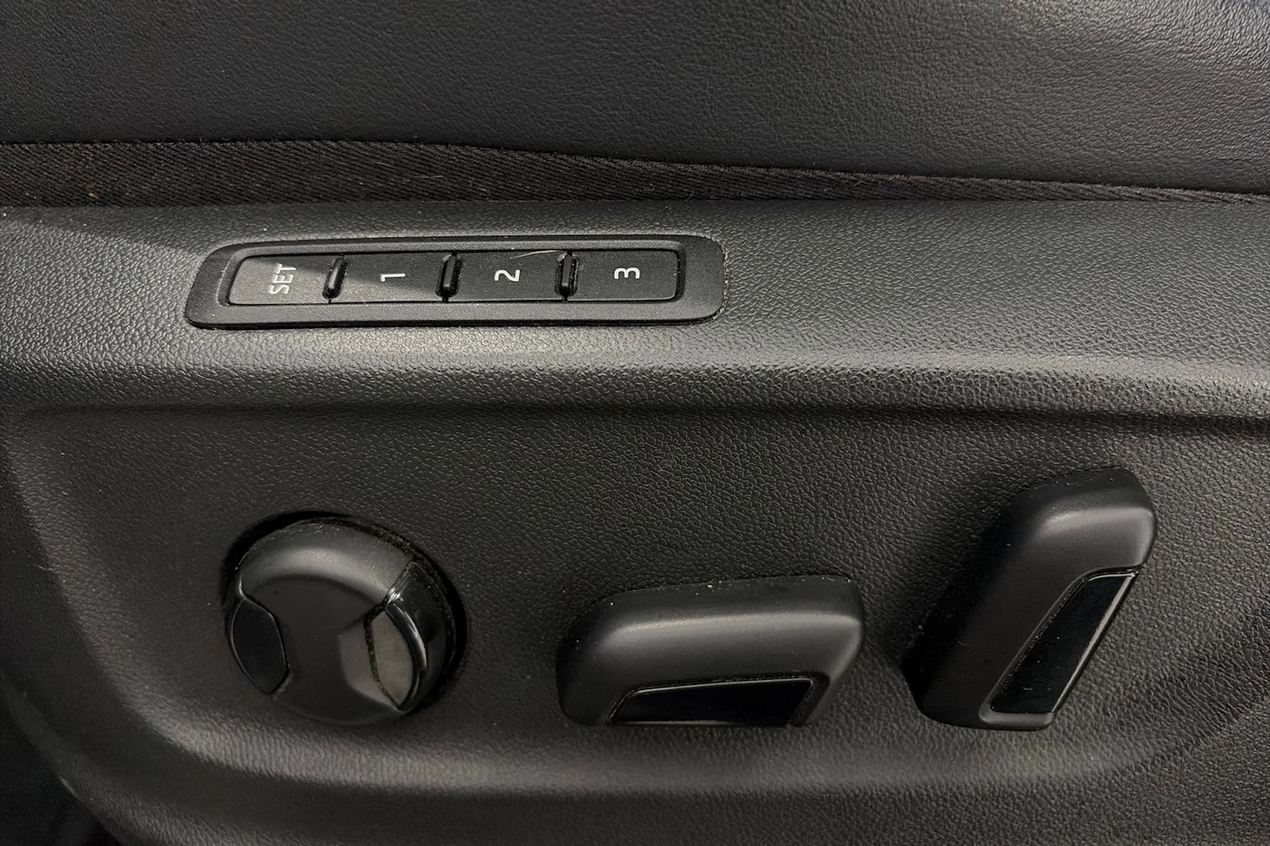 musta Skoda Kodiaq 2021 kuva 16.