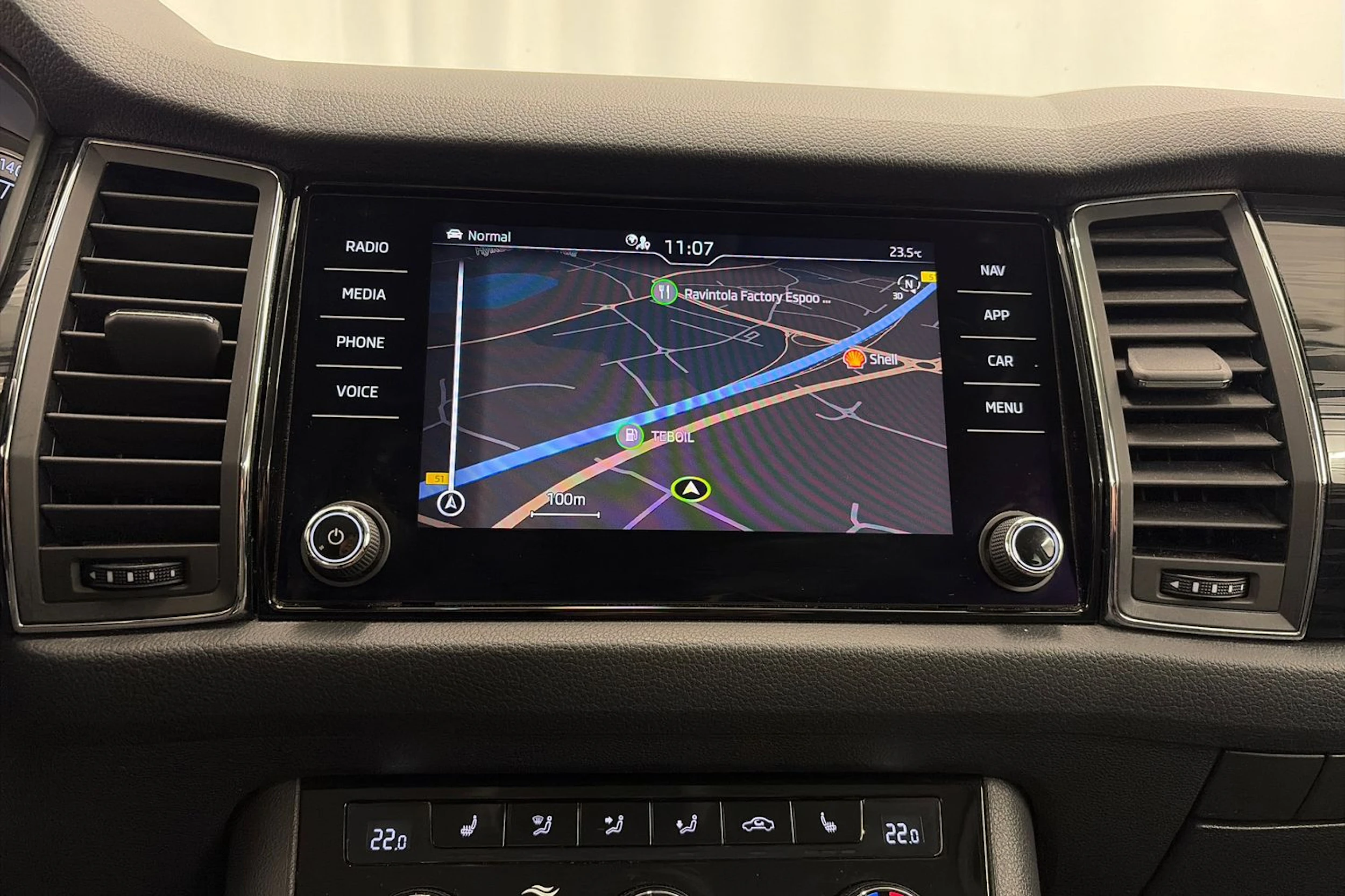 musta Skoda Kodiaq 2021 kuva 23.