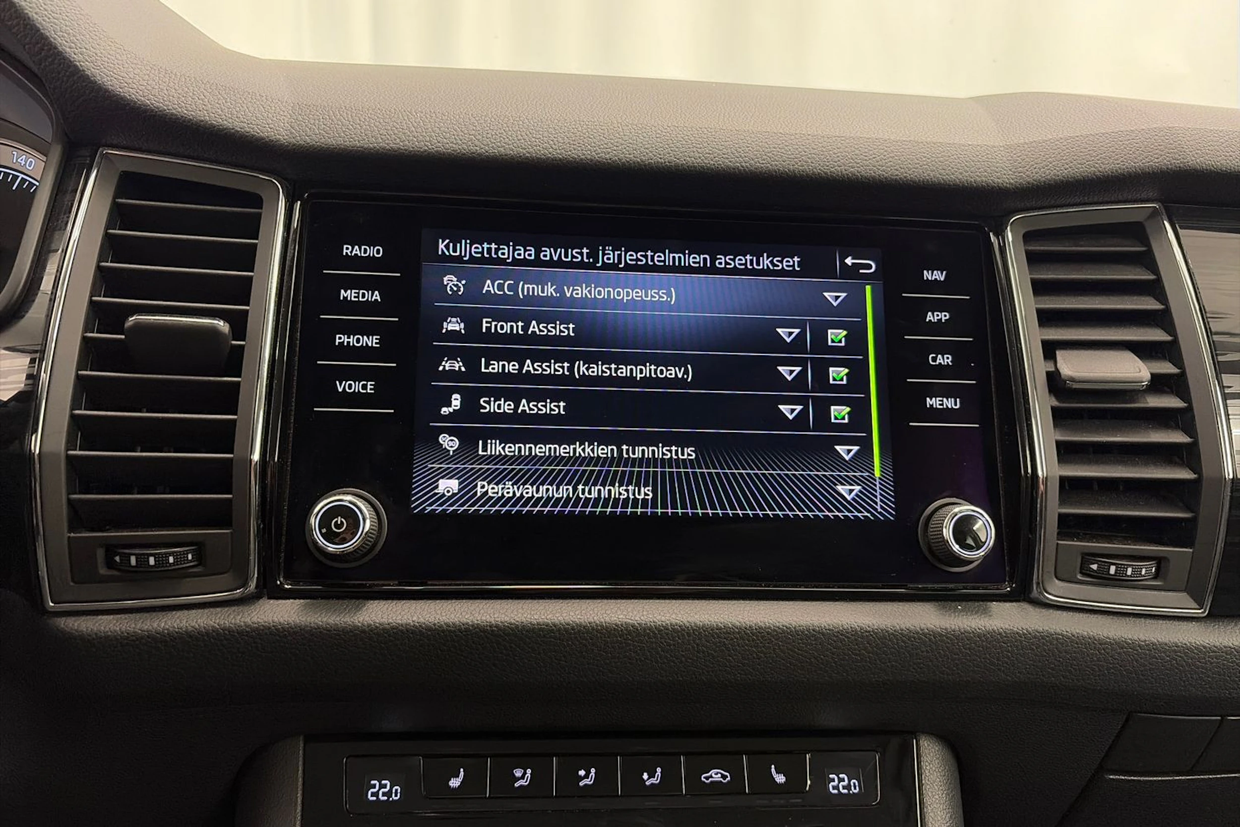 musta Skoda Kodiaq 2021 kuva 26.