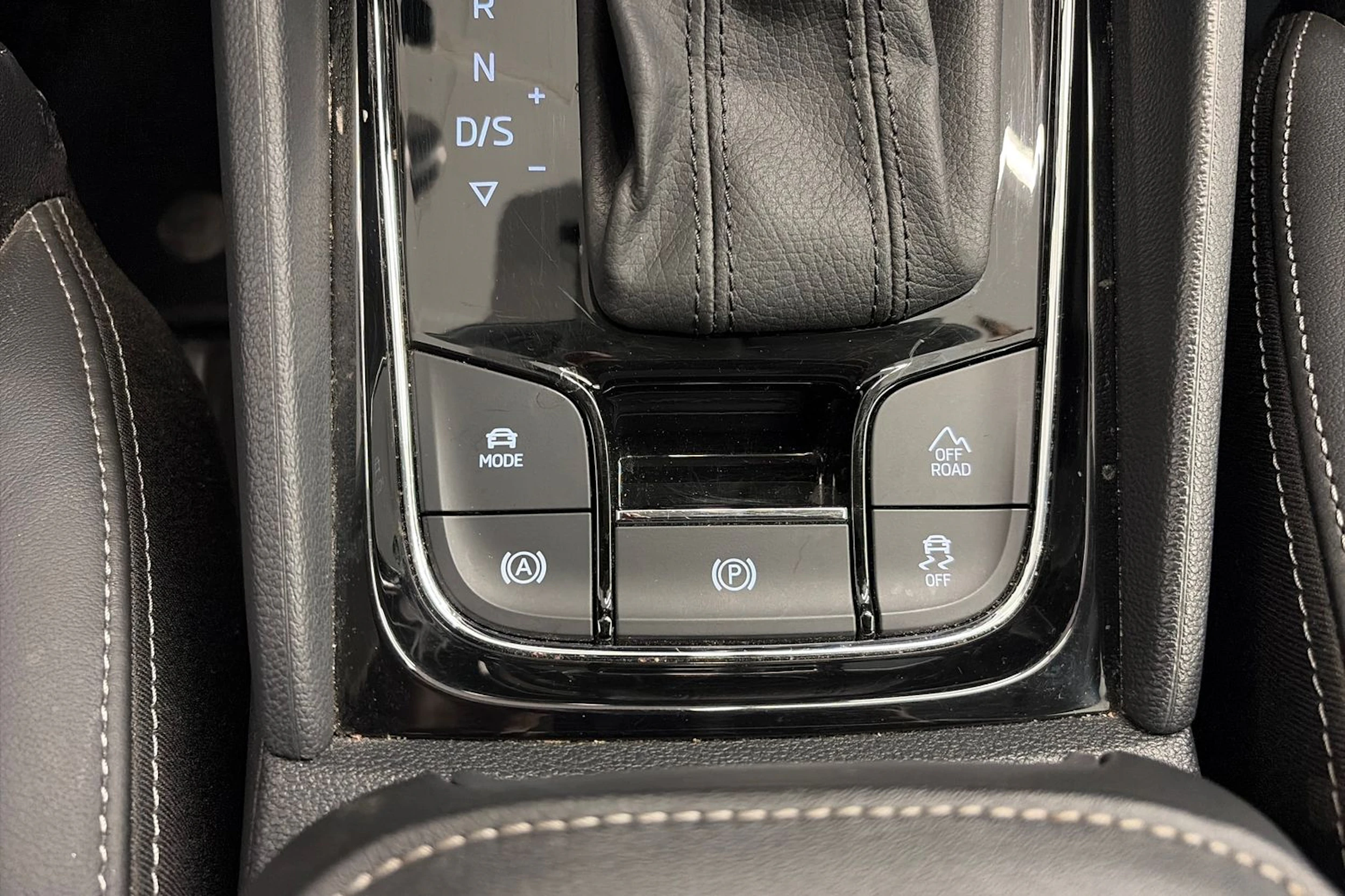 musta Skoda Kodiaq 2021 kuva 33.