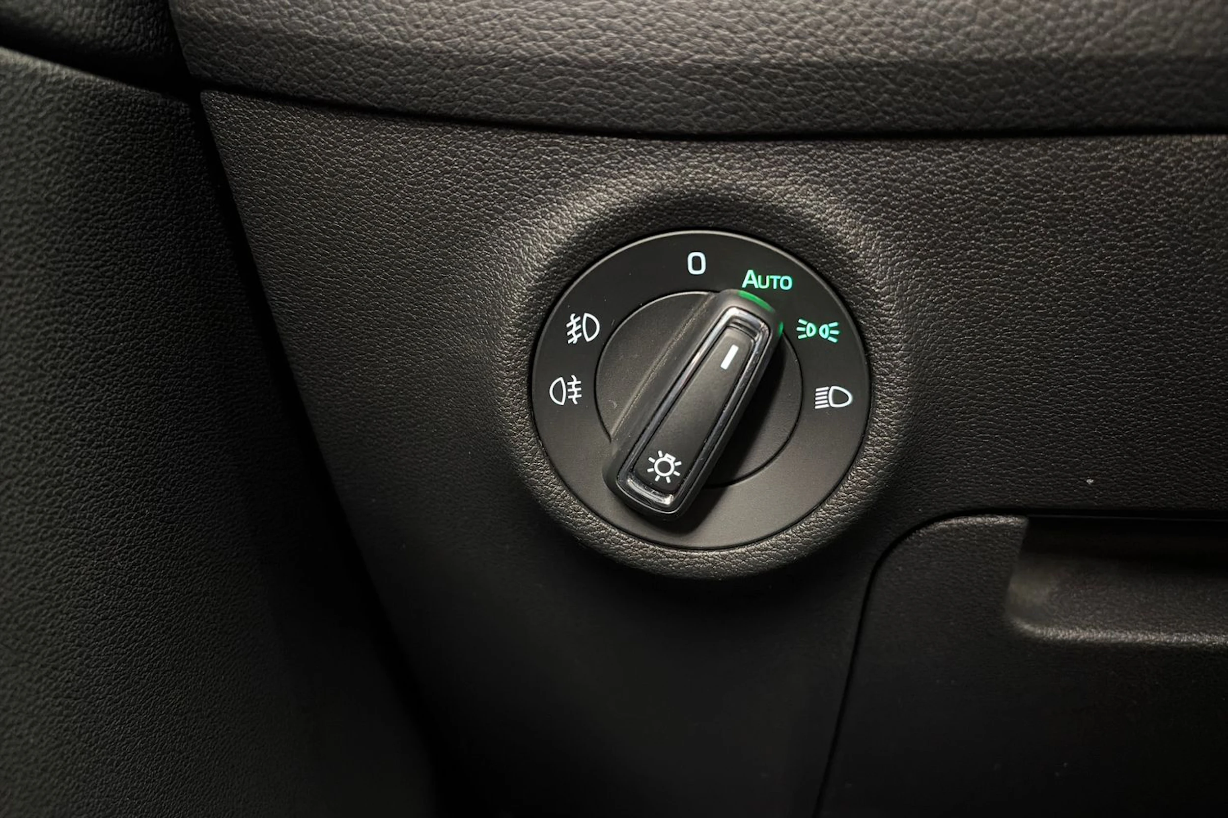 musta Skoda Kodiaq 2021 kuva 34.