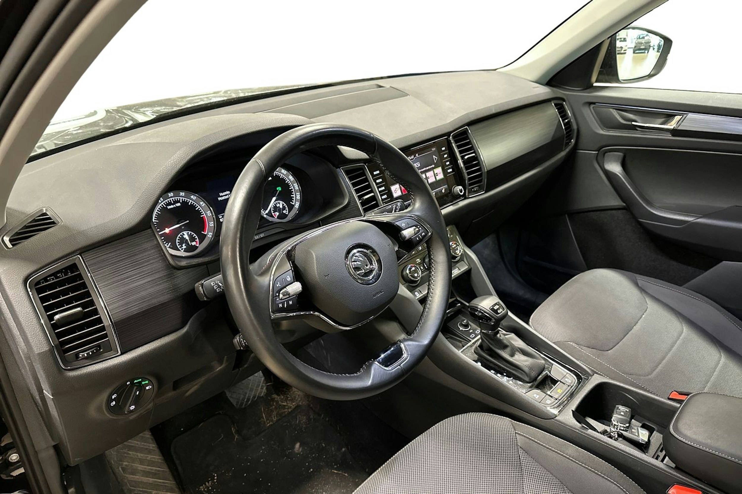 musta Skoda Kodiaq 2021 kuva 3.