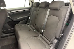 valkoinen Skoda Kodiaq 2021 kuva 8.