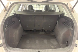 valkoinen Skoda Kodiaq 2021 kuva 11.