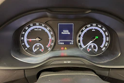 valkoinen Skoda Kodiaq 2021 kuva 13.