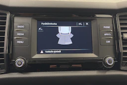 valkoinen Skoda Kodiaq 2021 kuva 17.