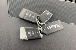 valkoinen Skoda Kodiaq 2021 kuva 23.