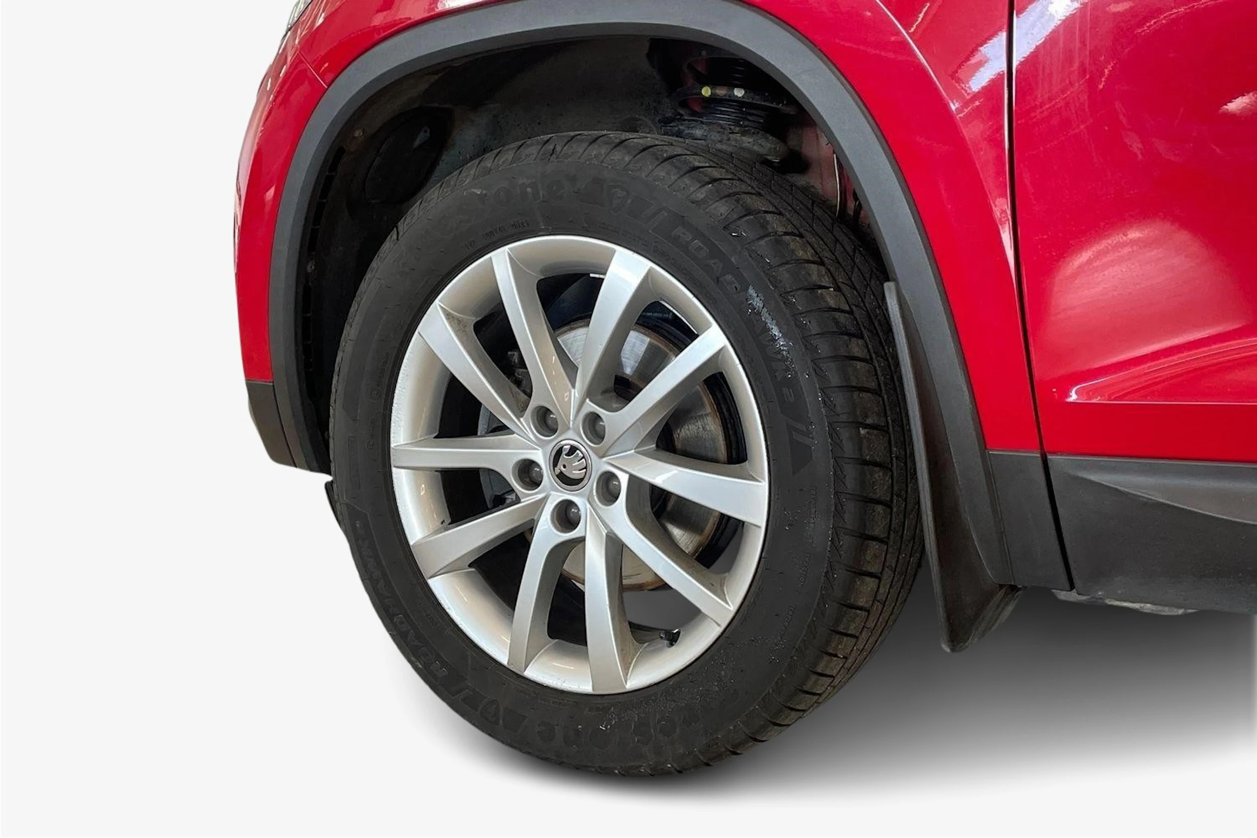 punainen Skoda Kodiaq 2021 kuva 9.