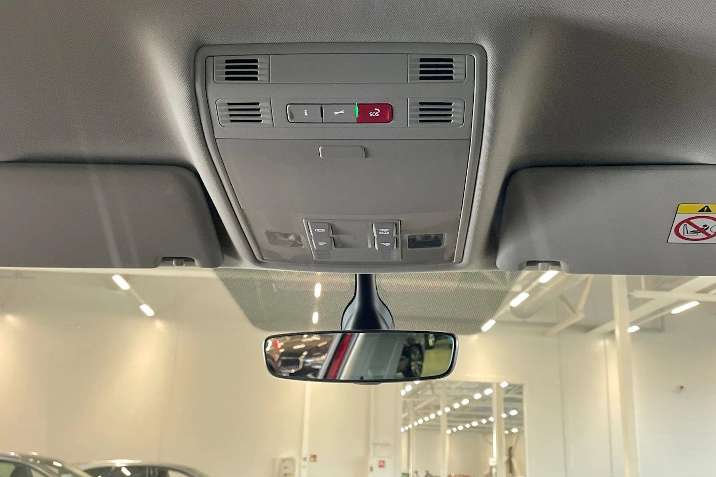 punainen Skoda Kodiaq 2021 kuva 17.