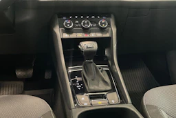punainen Skoda Kodiaq 2021 kuva 20.