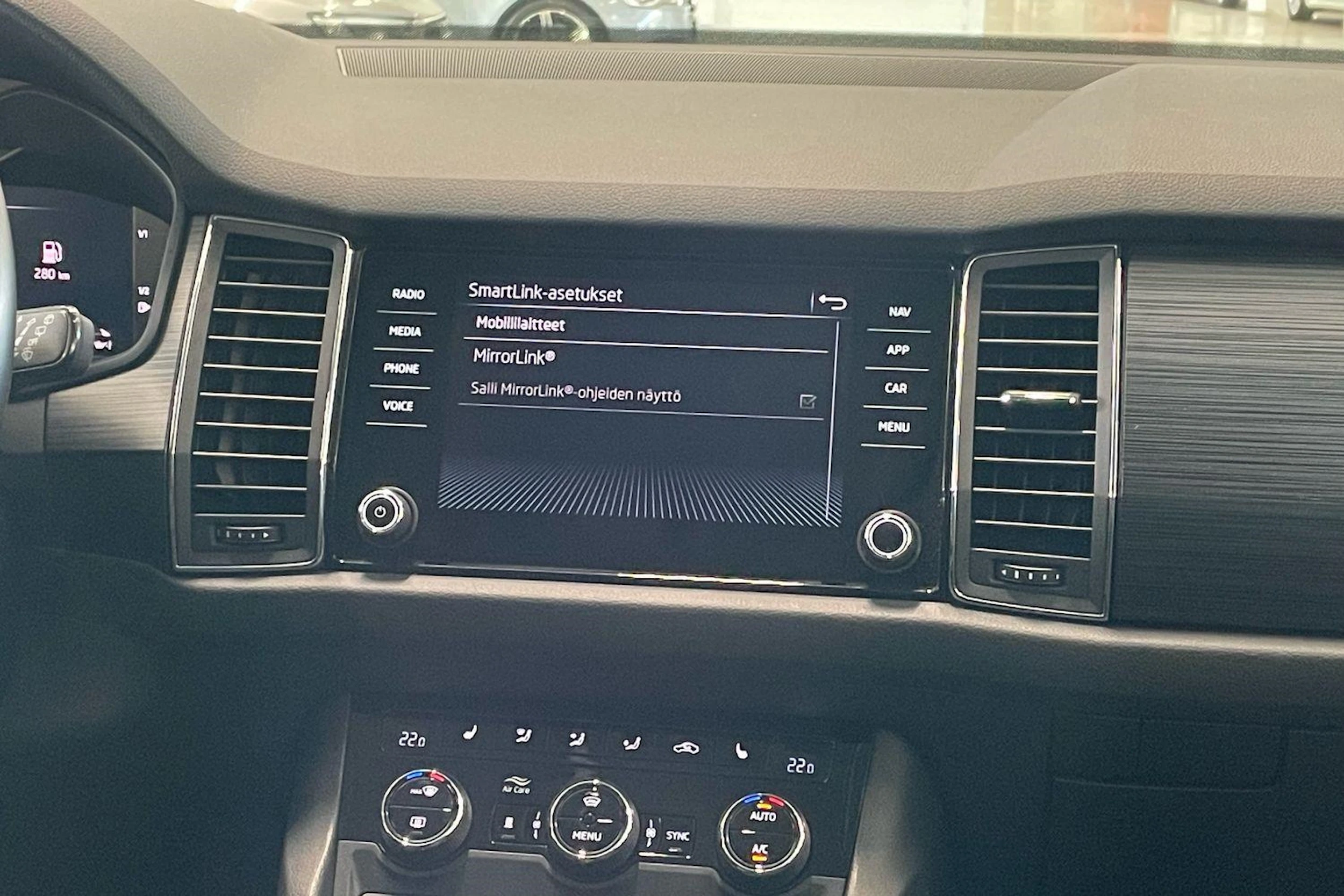 punainen Skoda Kodiaq 2021 kuva 21.