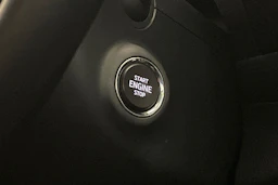punainen Skoda Kodiaq 2021 kuva 22.