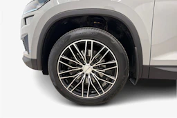 harmaa Skoda Kodiaq 2022 kuva 12.