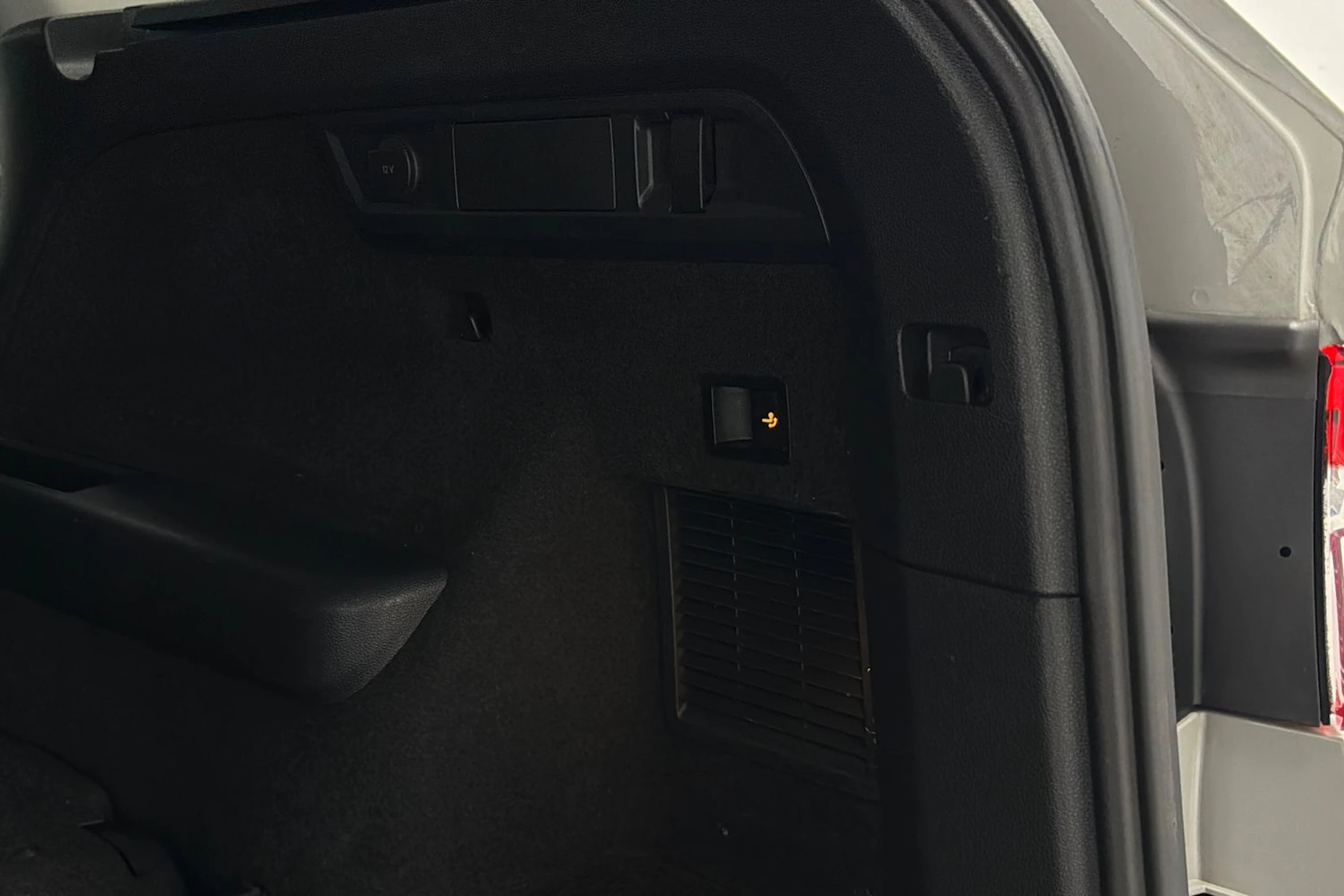 harmaa Skoda Kodiaq 2022 kuva 27.