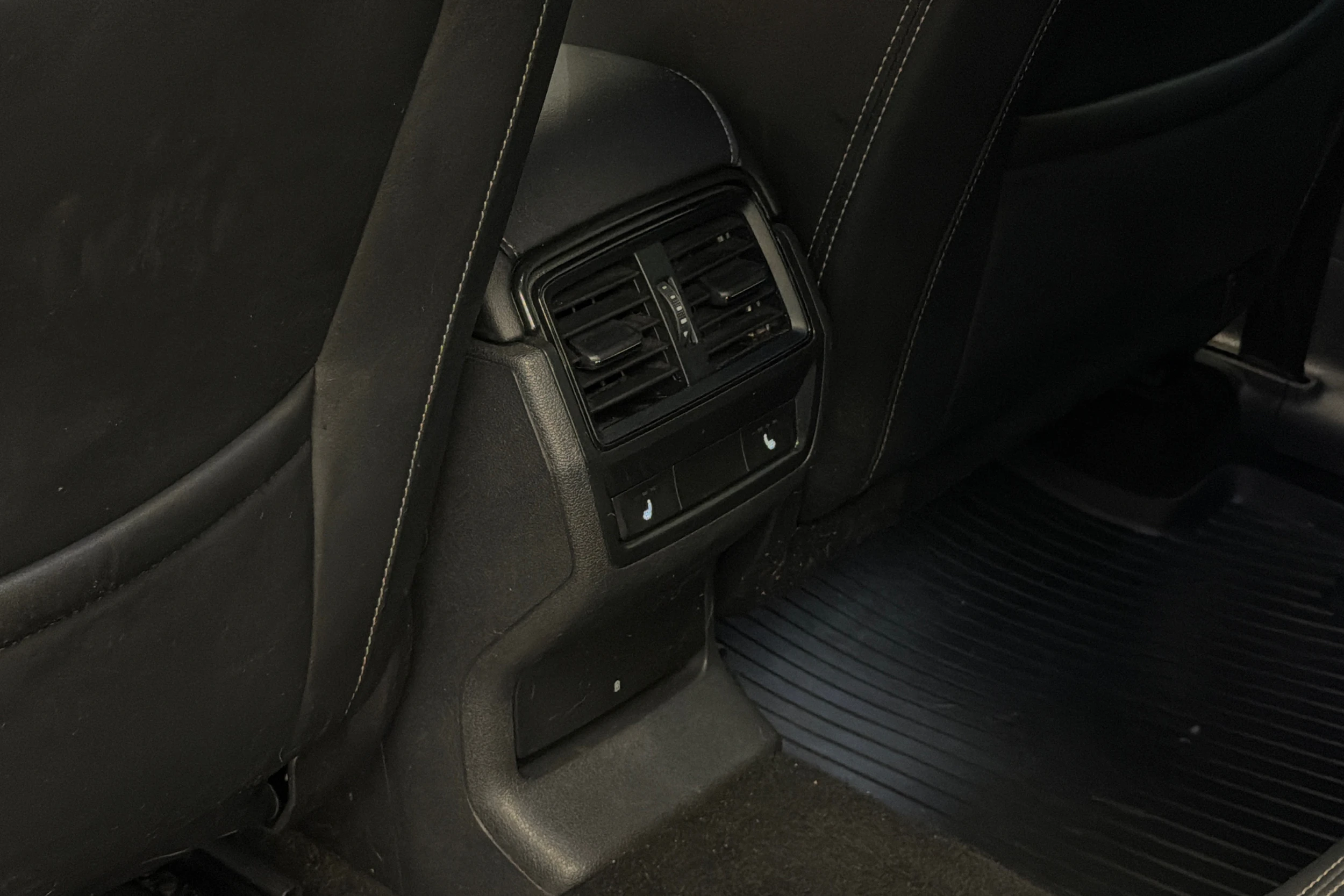 harmaa Skoda Kodiaq 2021 kuva 15.