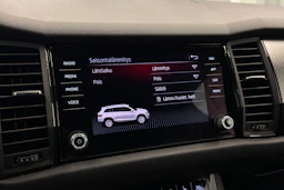 harmaa Skoda Kodiaq 2021 kuva 27.