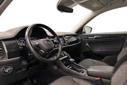 valkoinen Skoda Kodiaq 2021 kuva 7.