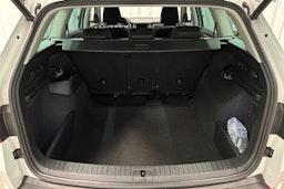 valkoinen Skoda Kodiaq 2021 kuva 14.