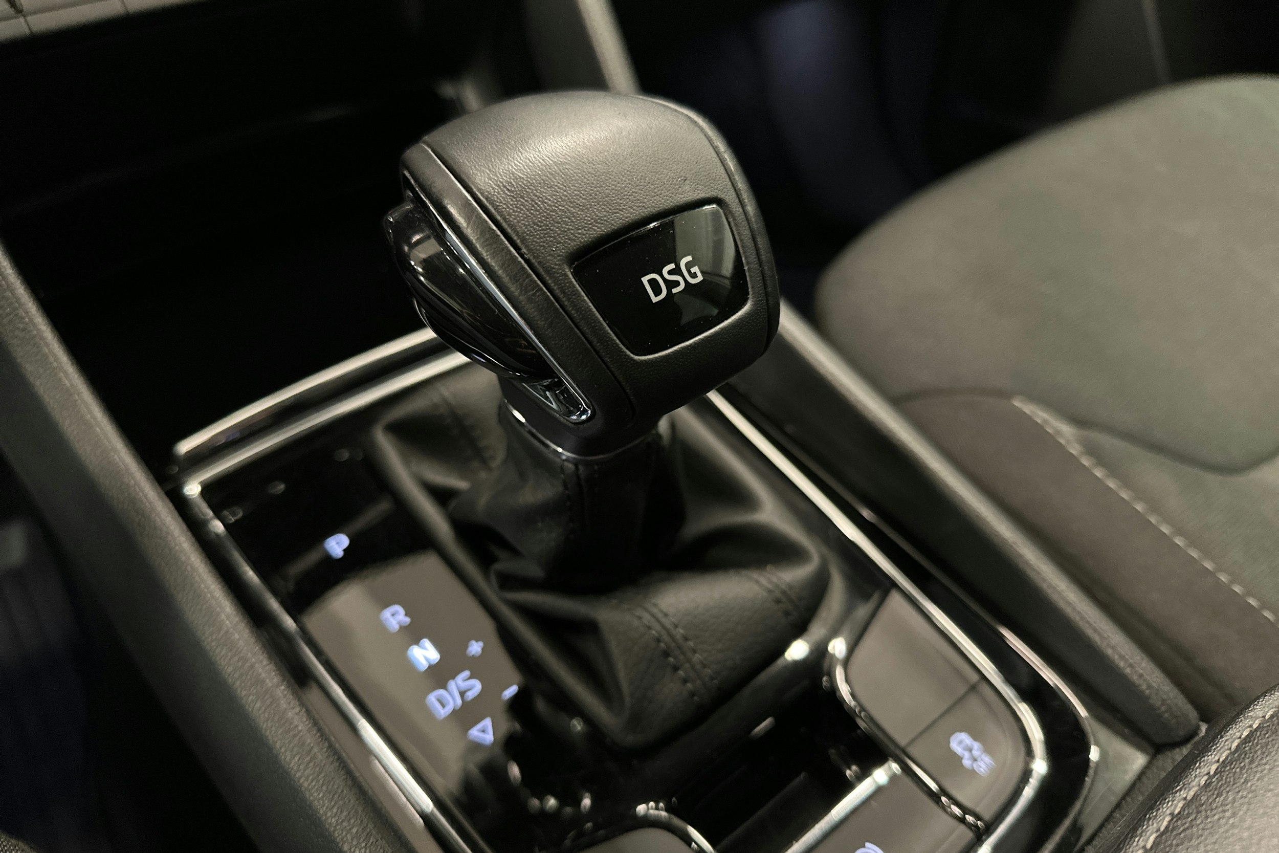 valkoinen Skoda Kodiaq 2021 kuva 30.